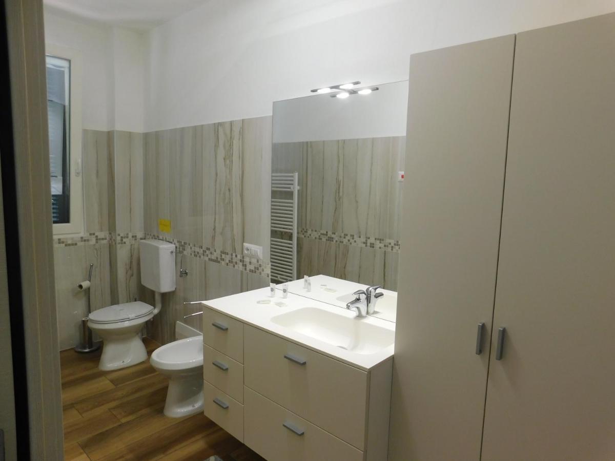 Haus Am See Villa Porto Valtravaglia Eksteriør bilde